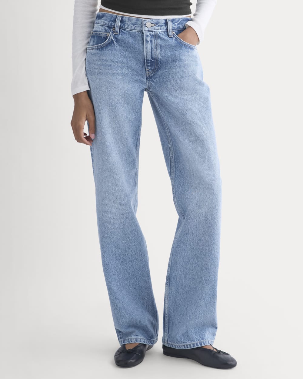 Everlane x Elena Bonvicini La Brea Low-Rise Baggy Jean in Crystal Cove Indigo — detail view