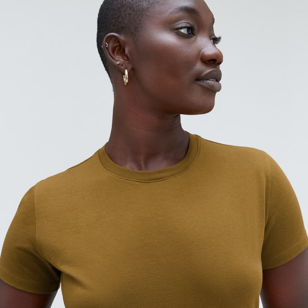 The Box-Cut Tee in Essential Cotton in Tapenade — detail view