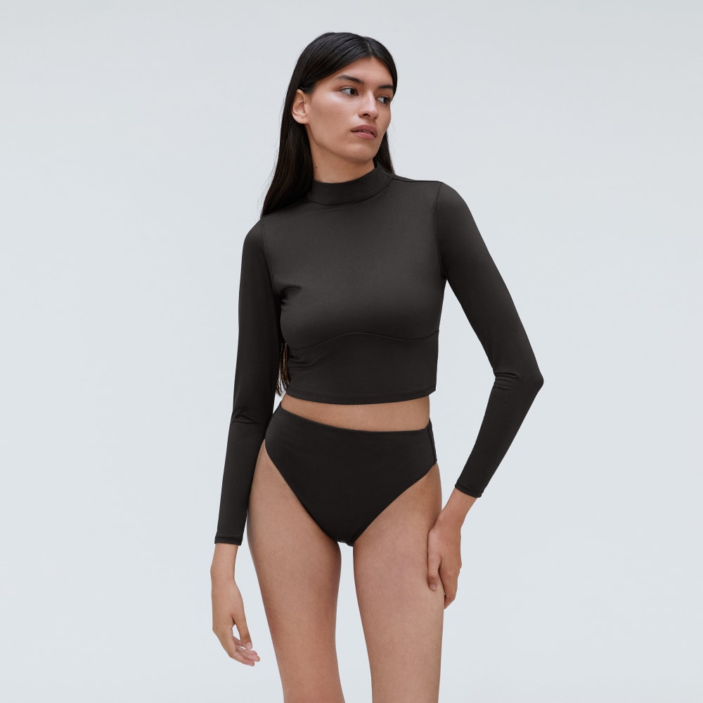 The Long Sleeve Rash Guard in Black — alternate view