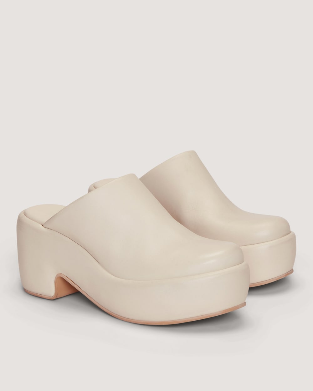The Puffa Clog in Parchment — front view