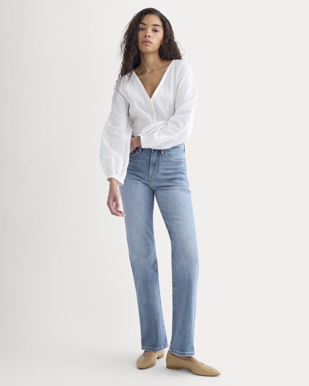 High-Rise Slim Bootcut Jean in Tungsten Bright — detail view