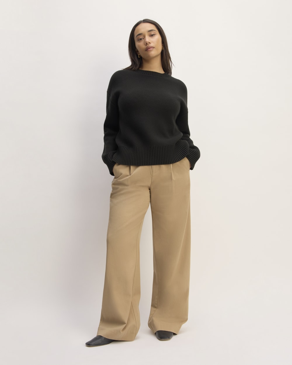 The Cotton Honeycomb Square Crew in Black — detail view