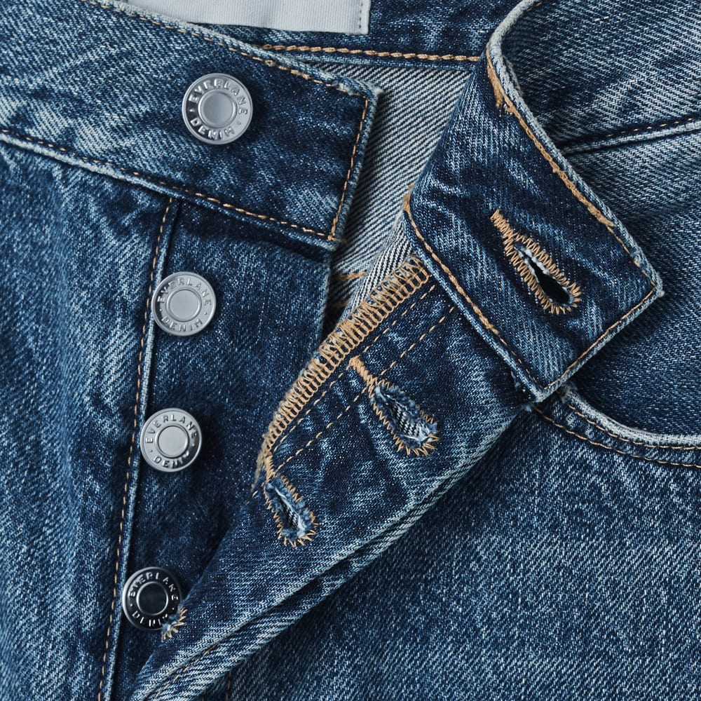 The Rigid Way-High® Jean in Worn-In Blue — detail view