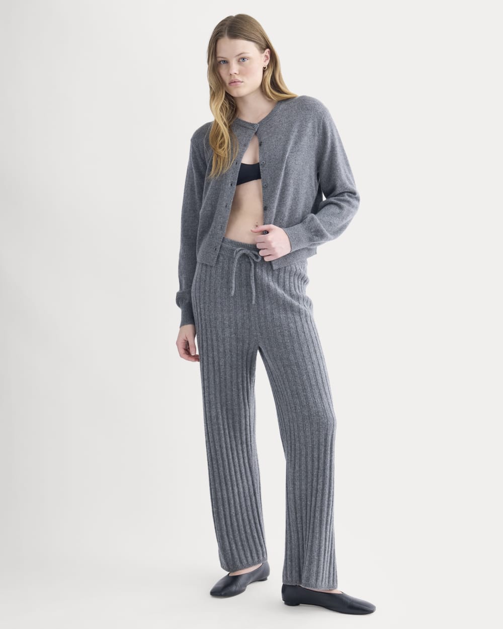 Straight-Leg Pant in Wool Cashmere in Heather Charcoal — front view