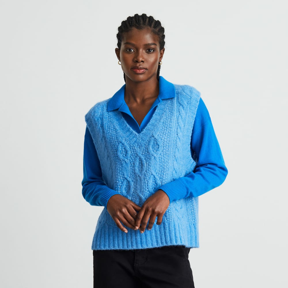 The Cloud Cable-Knit Vest in Lake — alternate view