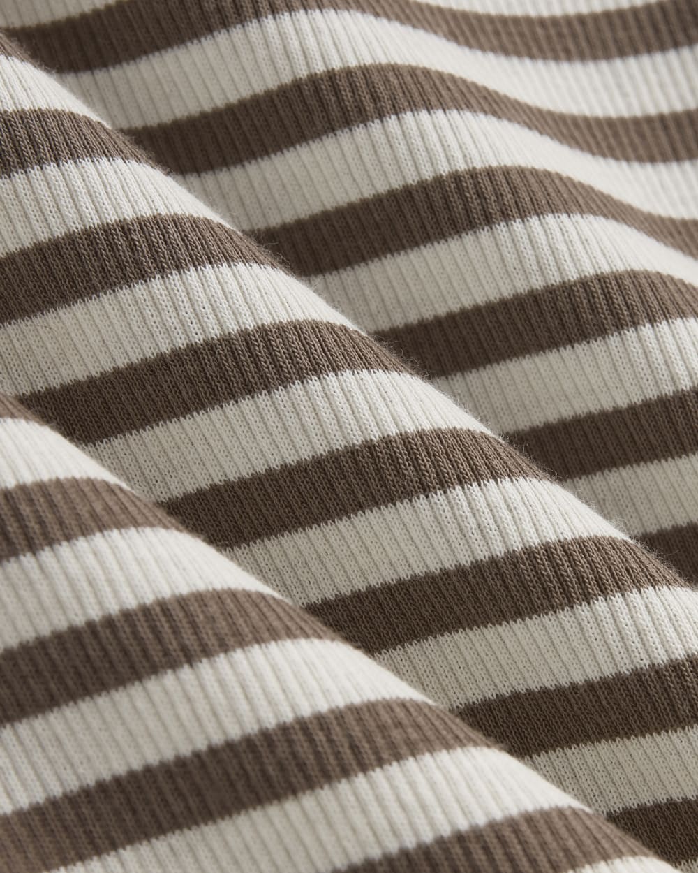 The Luxe Rib Long-Sleeve Crew in Bone / Deep Taupe — detail view