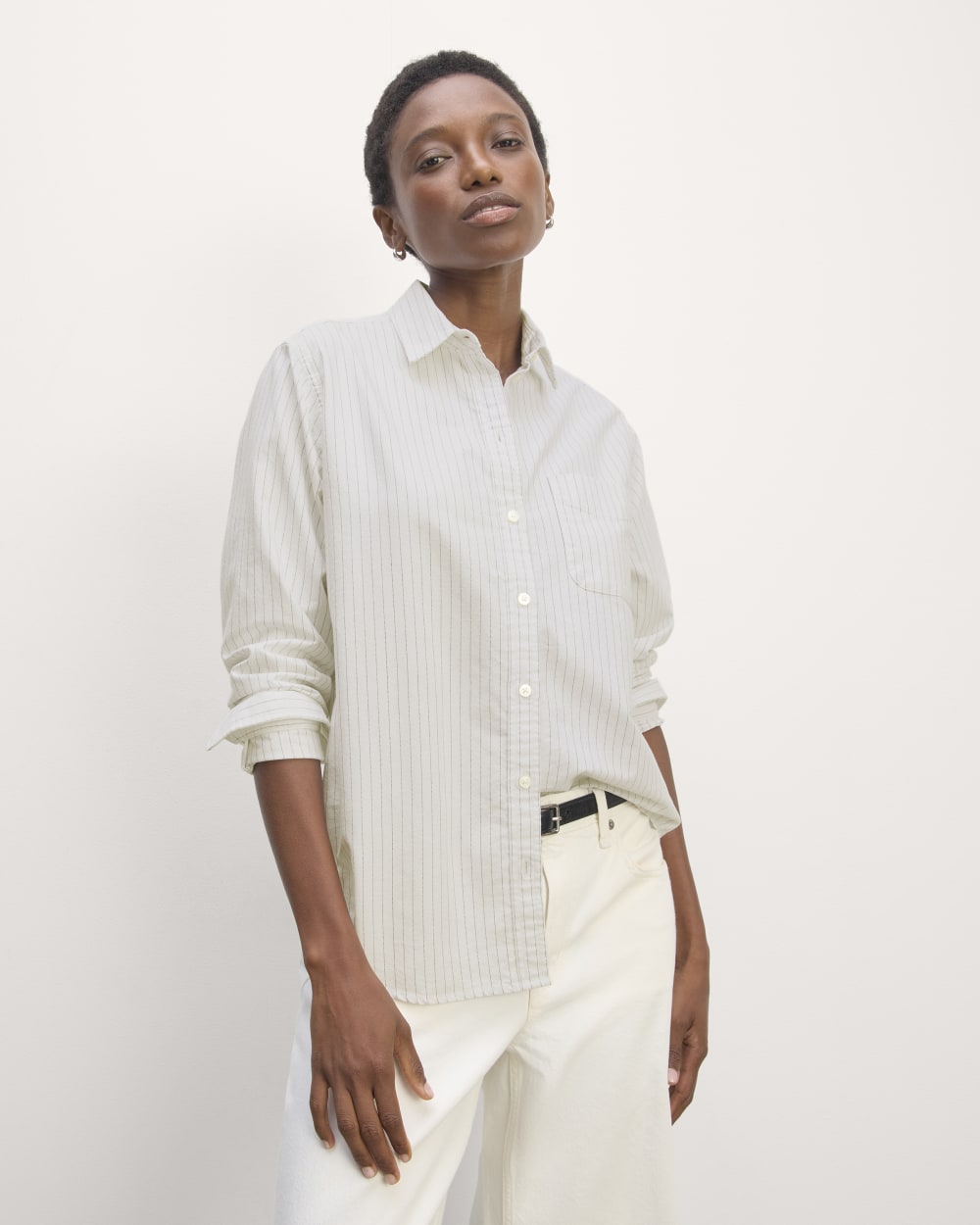 The Must-Have Oxford Shirt in White / Black — front view