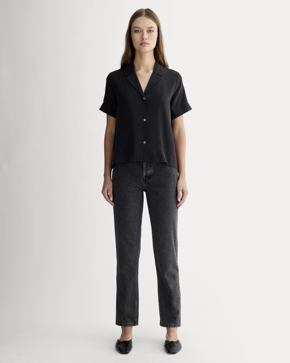 The Notch Shirt in Washable Silk in Black — detail view