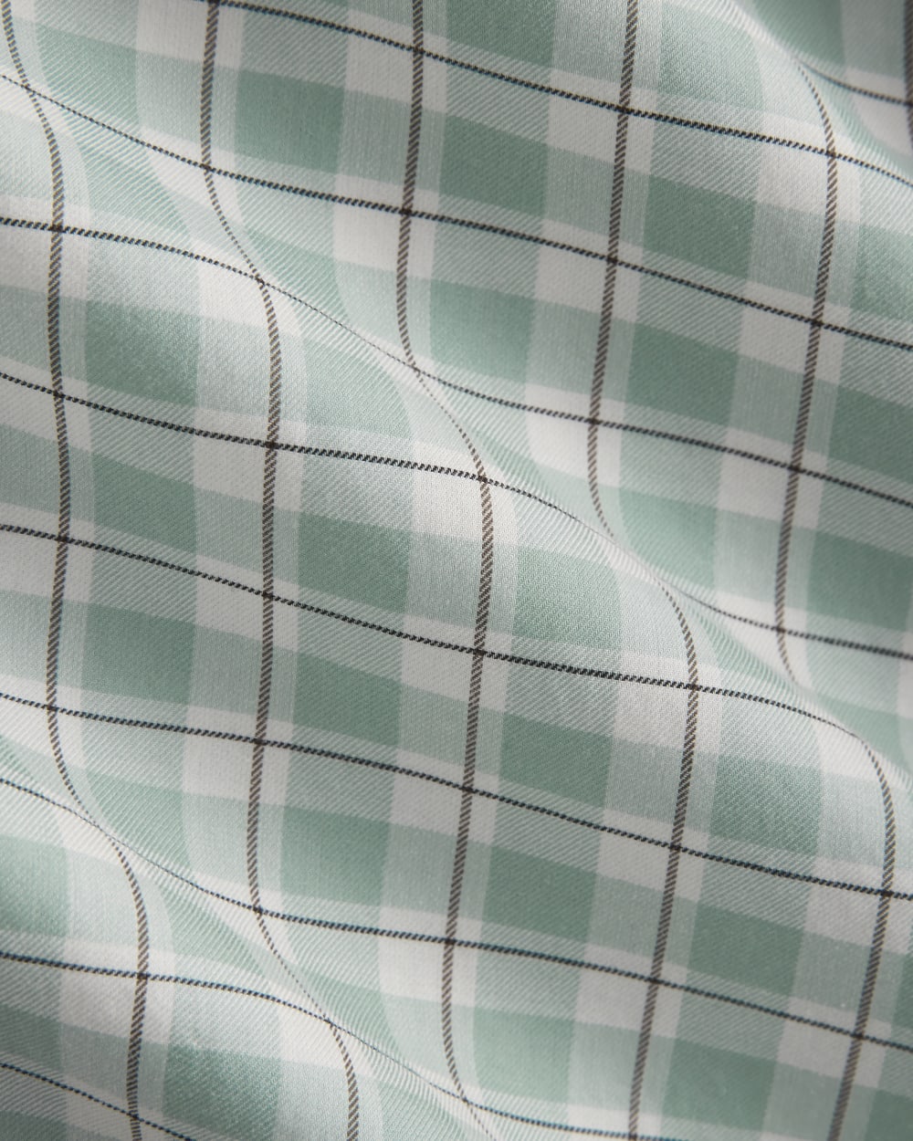 Everyday Shirt in Silky Cotton in Gray Mist — detail view