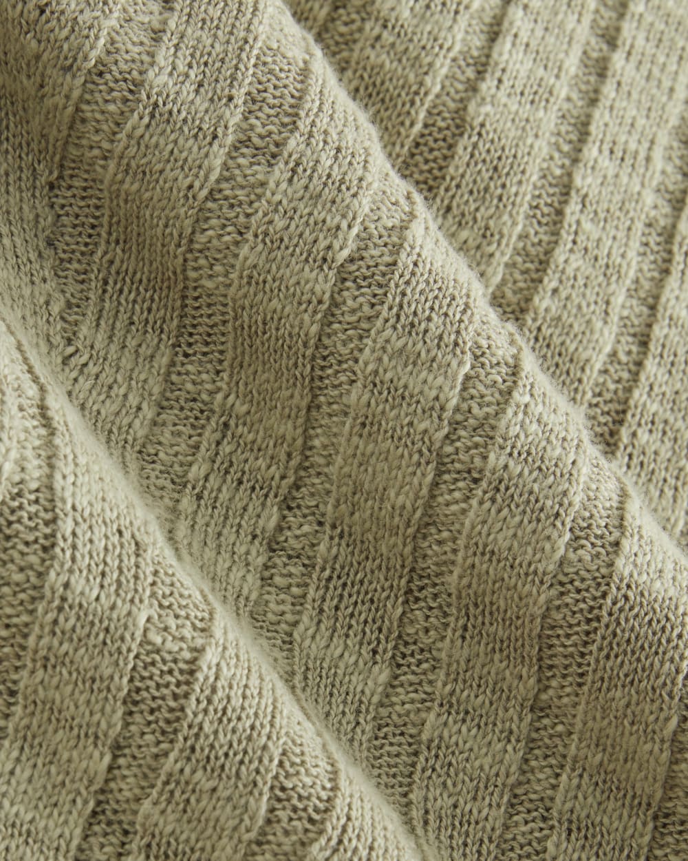 The Oversized Tee in Cotton Linen in Eucalyptus — detail view