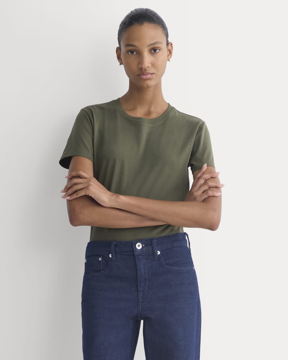 The Box-Cut Tee in Essential Cotton in Olive Night — front view