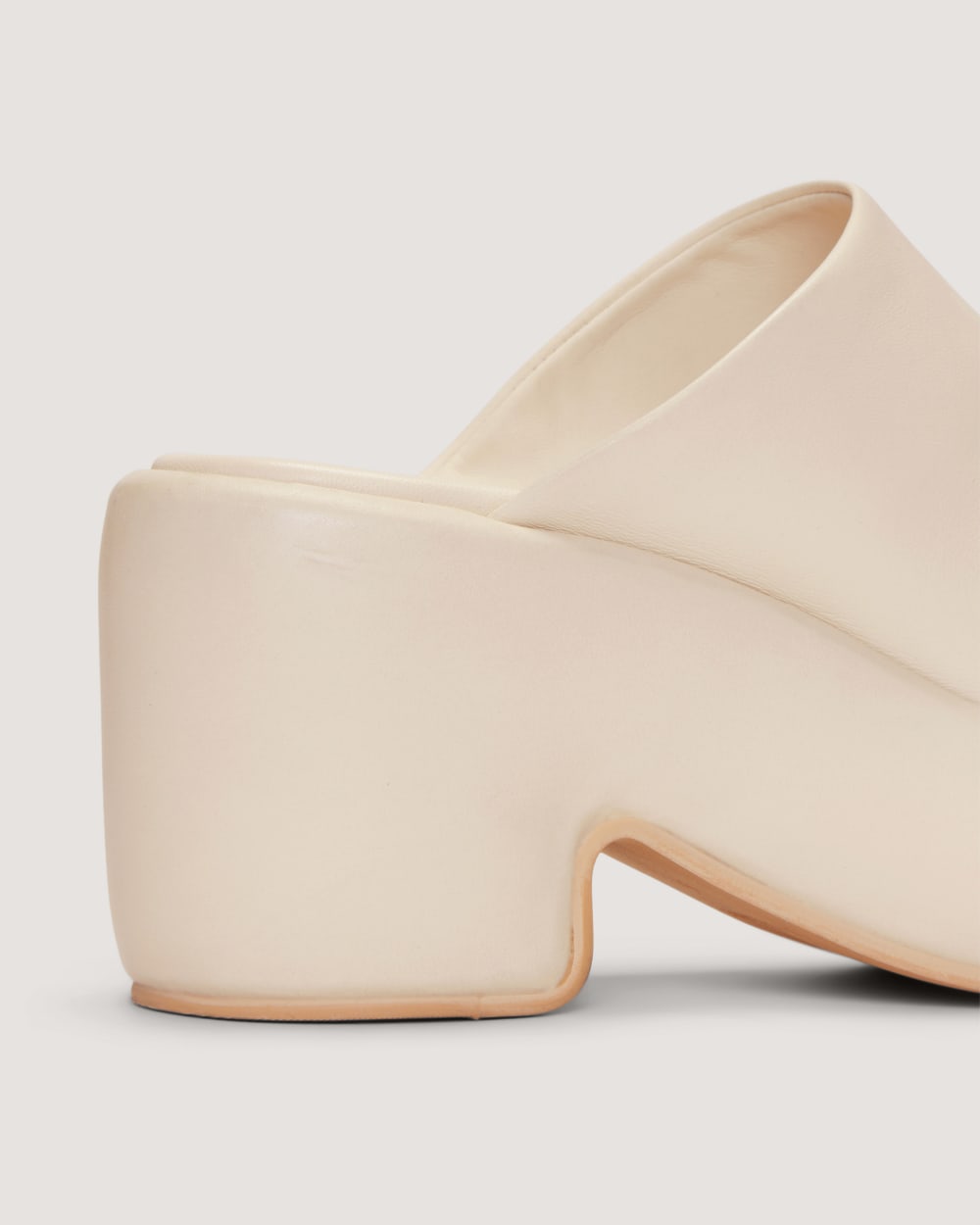 The Puffa Clog in Parchment — detail view