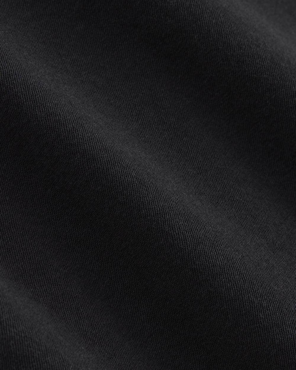 The Air Muscle Tank in Black — detail view