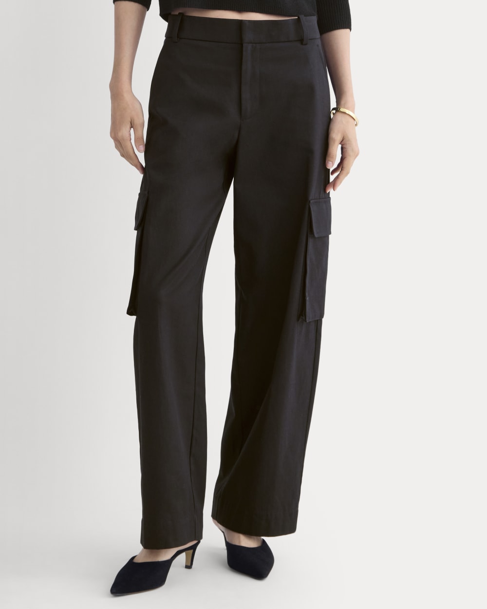 Wide-Leg Cargo Trouser in Buttersmooth in Black — detail view