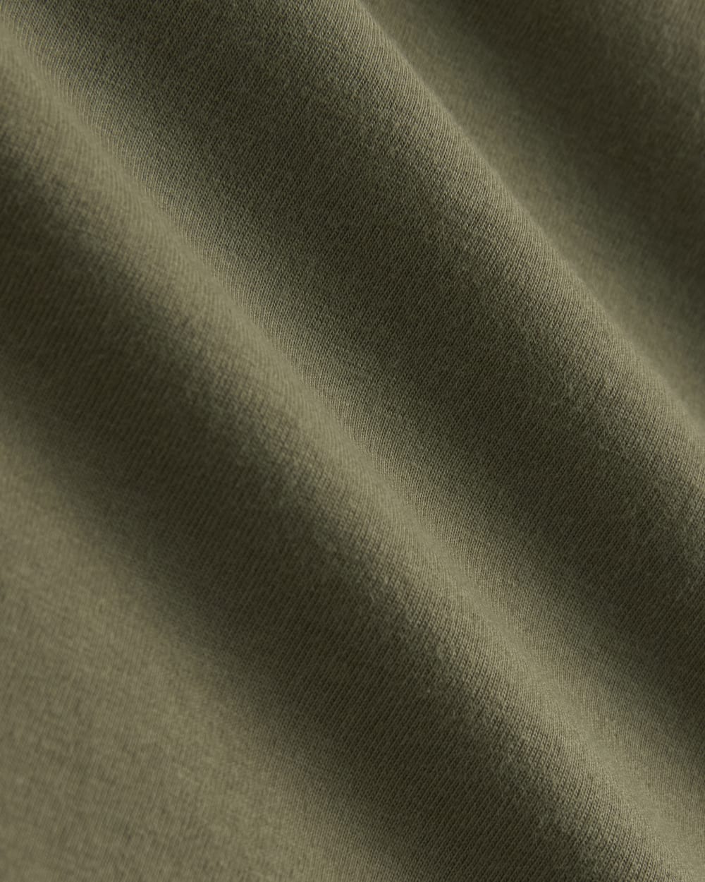 The Slim V-Neck Tee in Essential Cotton in Kalamata — detail view