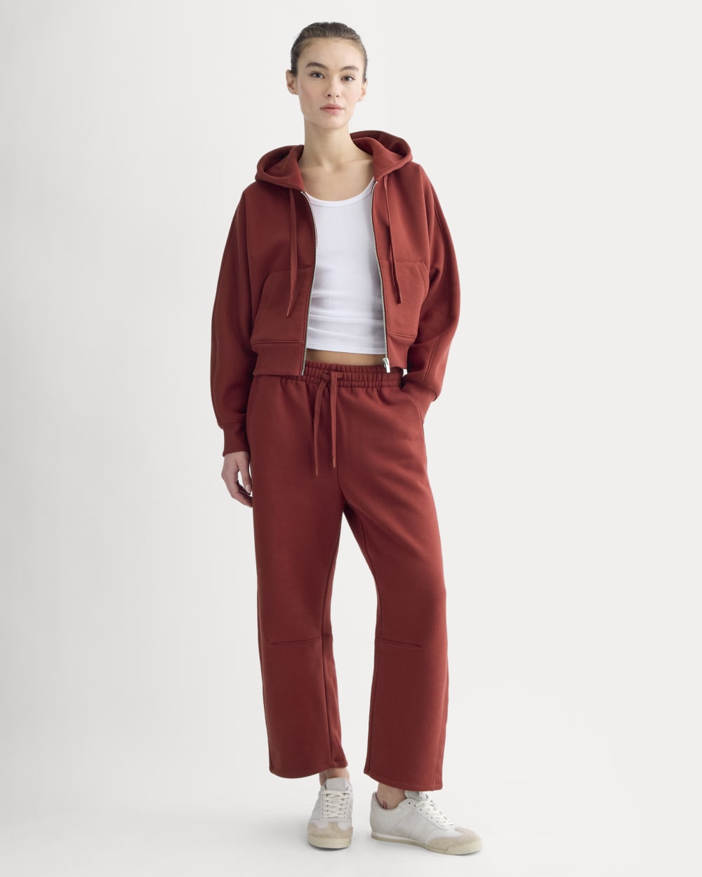 Luxe Fleece Barrel Sweatpant in Merlot — front view
