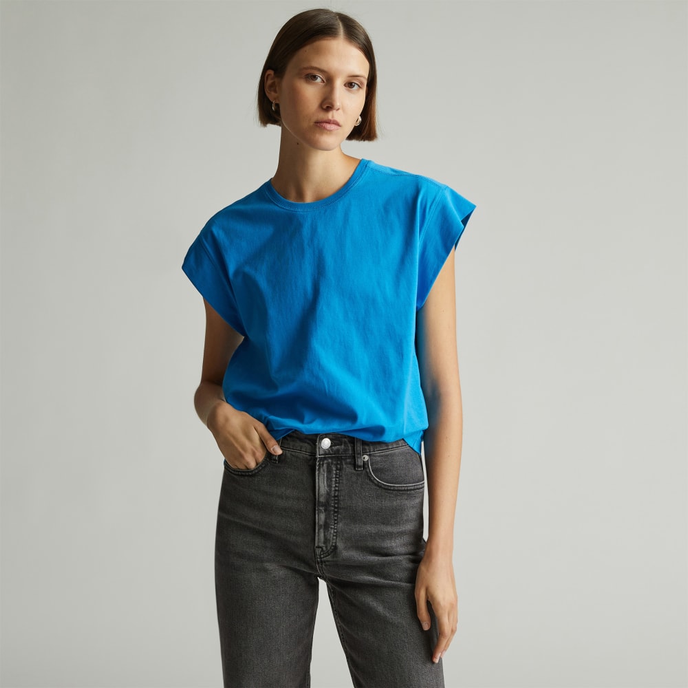 The Muscle Tee in Essential Cotton in Brilliant Blue — front view