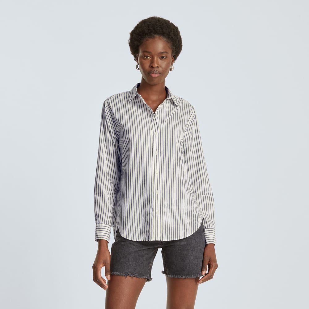 The Must-Have Shirt in Silky Cotton in Deep Blue / Canvas — alternate view