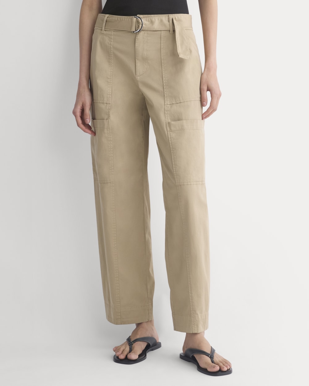 Utility Straight-Leg Cargo Pant in Trench Coat Khaki — detail view