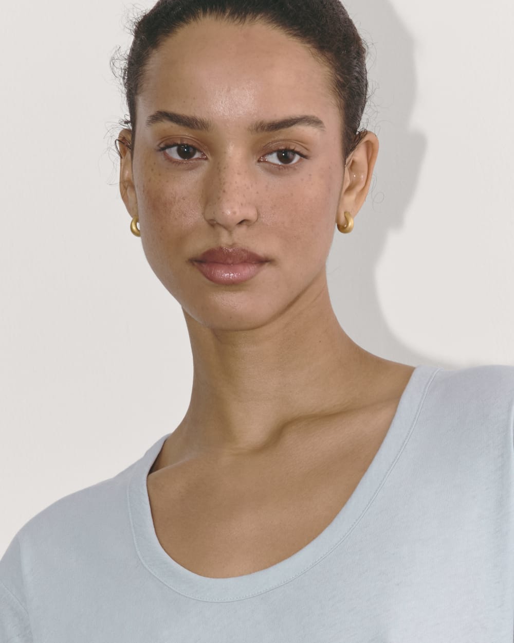 The Air Scoop-Neck Tee in Blue Slate — detail view
