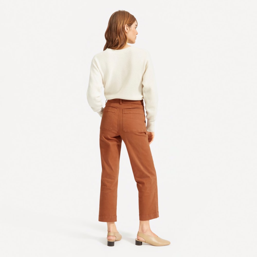The Straight-Leg Crop in Cocoa Brown — detail view