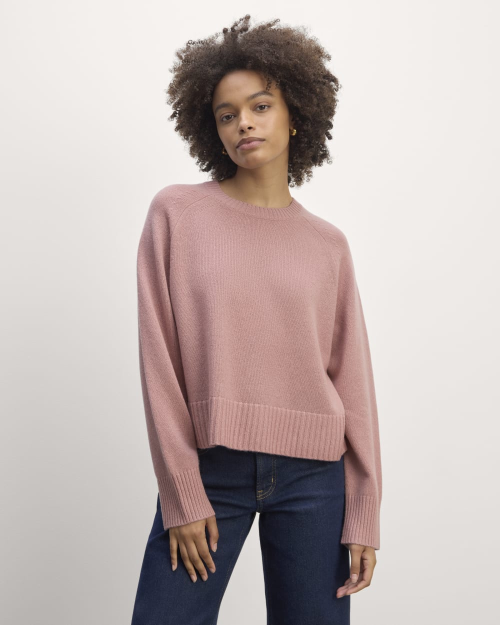The Boxy Crew in Cashmere in Clay Pink — front view