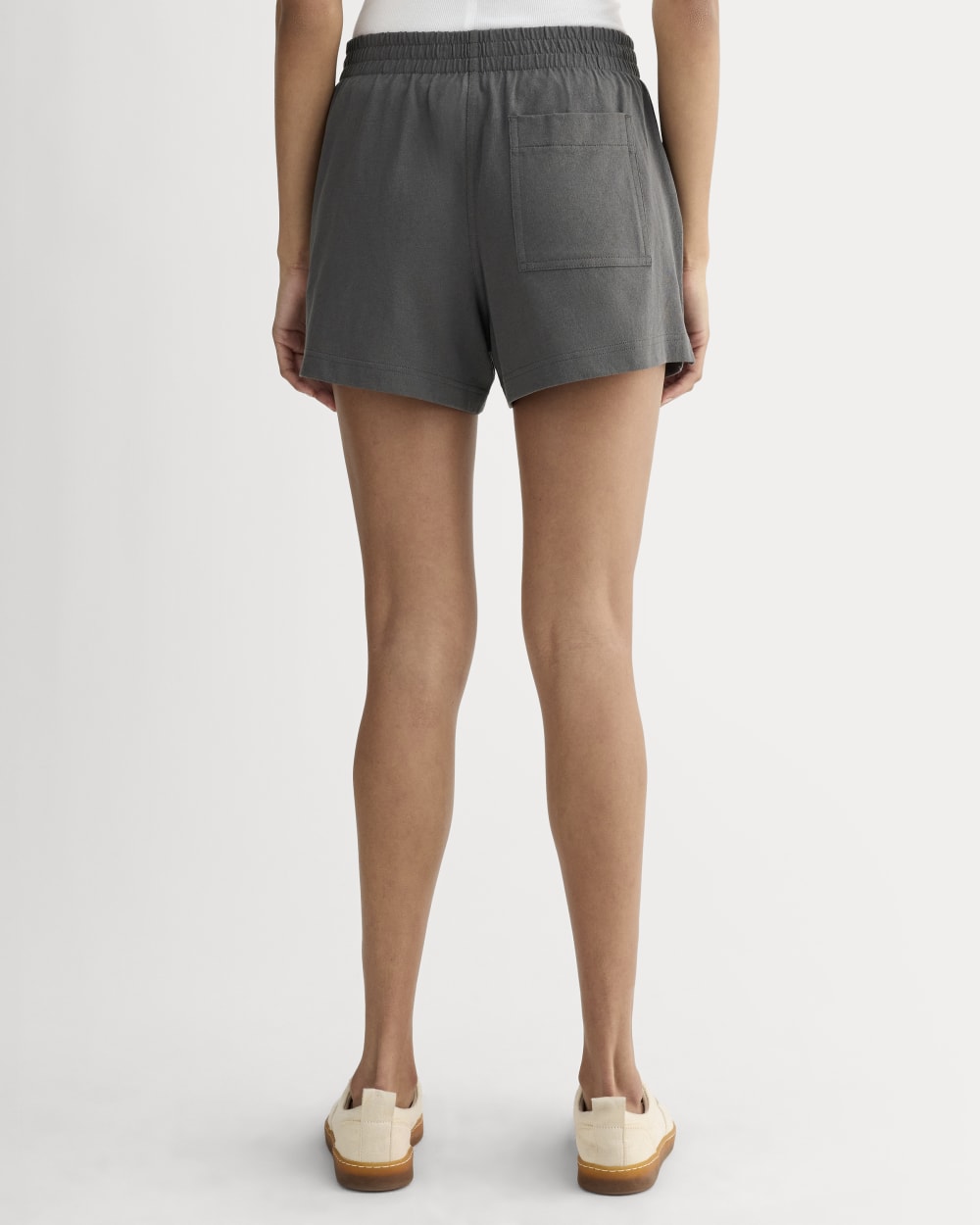 The Everlane x Parks Project Off-Duty Short in Forged Iron / Natural — detail view