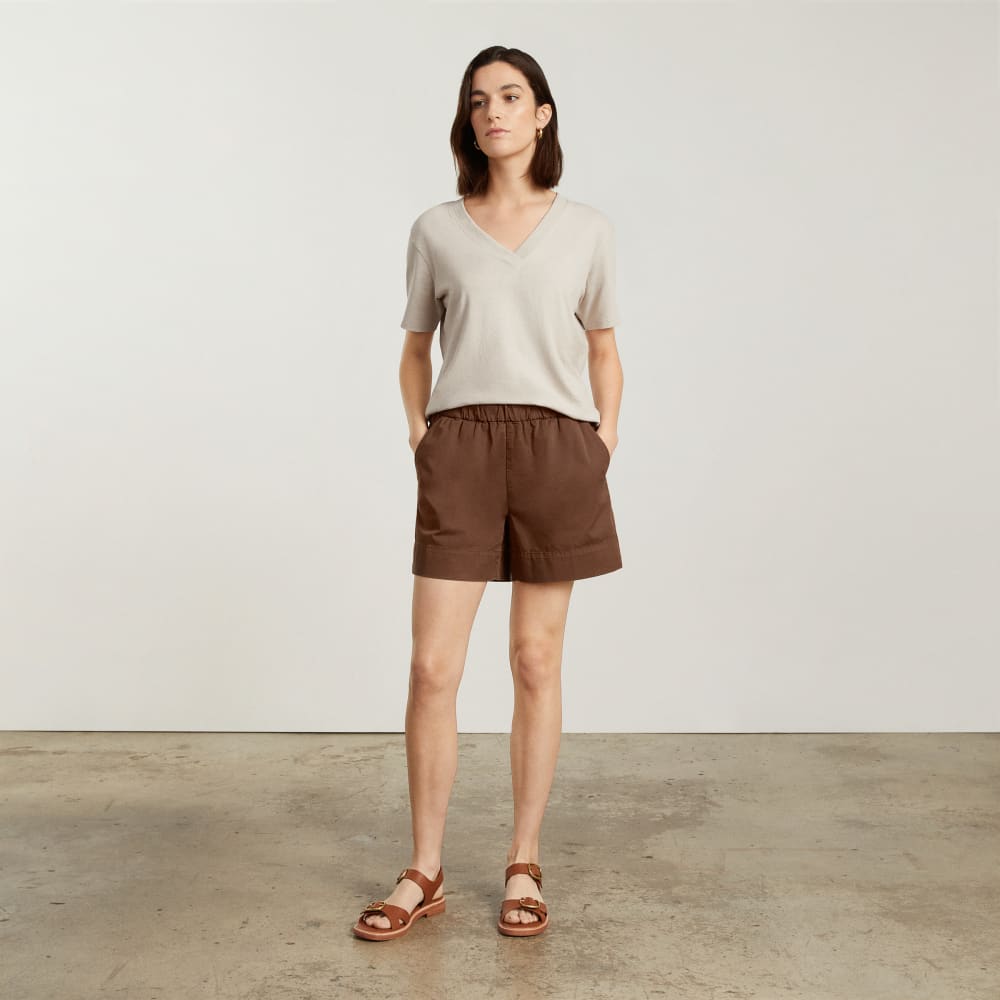 The Easy Short in Espresso — detail view