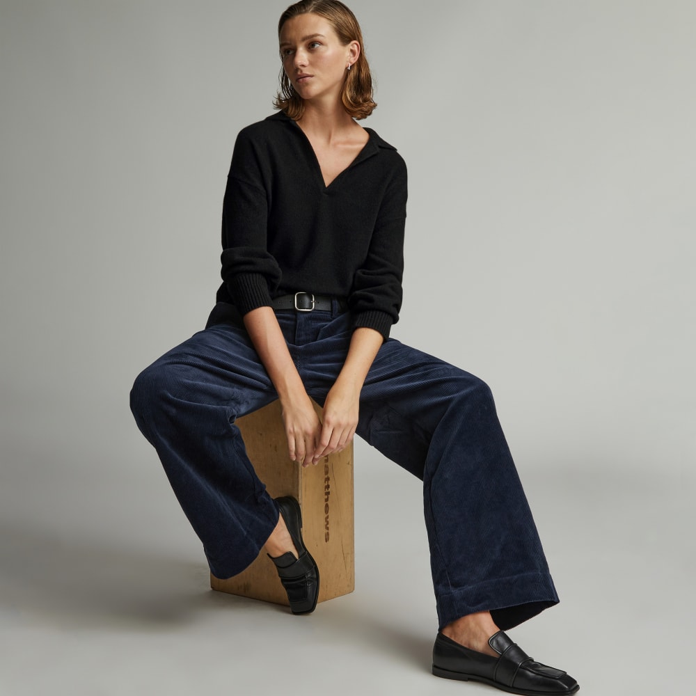 The Cashmere Polo in Black — detail view