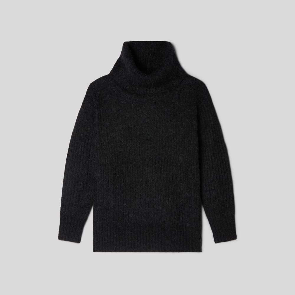 The Alpaca Oversized Turtleneck in Heathered Black — alternate view