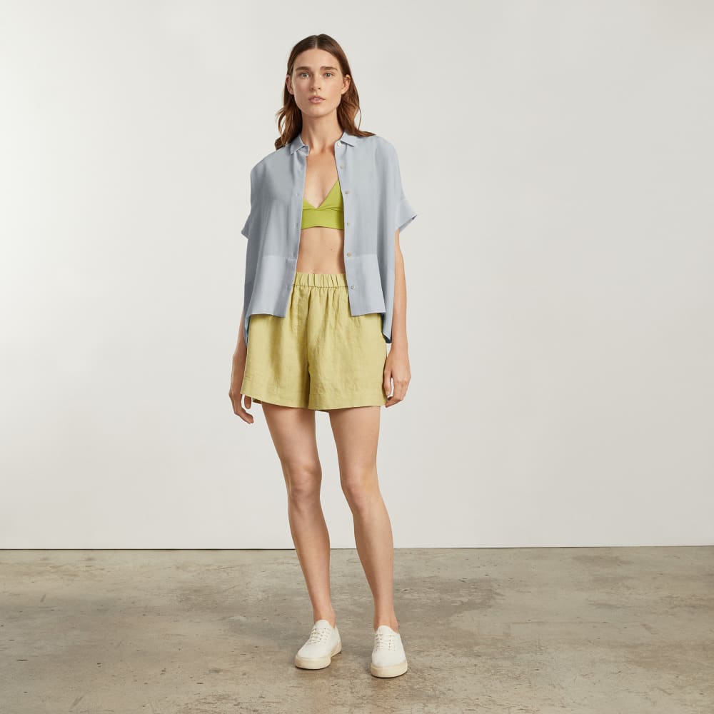 The Boxy Shirt in Washable Silk in Sky — detail view