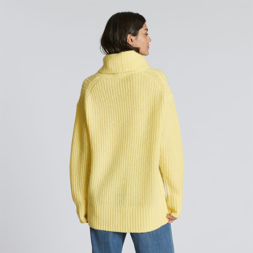 The Alpaca Oversized Turtleneck in Lemon — detail view