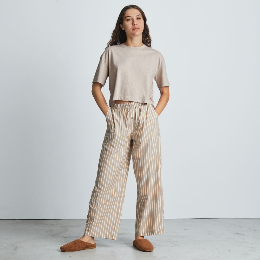 The Organic Cotton Cropped Tee in Heathered Burnt Sugar — detail view