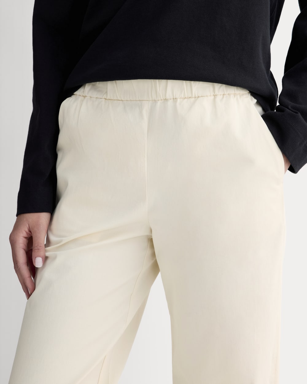 The Easy Pant in Canvas — detail view