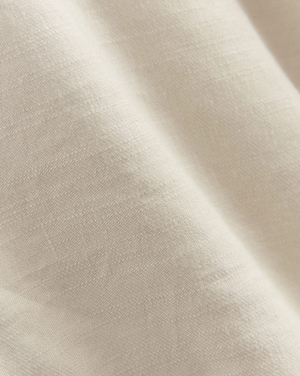 The Oversized Blazer in Stretch Linen in Birch — detail view