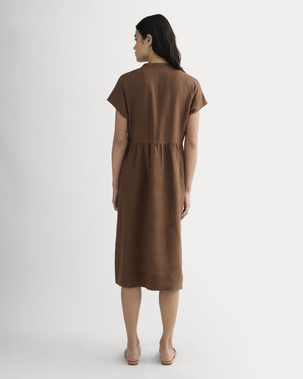 The Craft Dress in Linen in Cedarwood — detail view