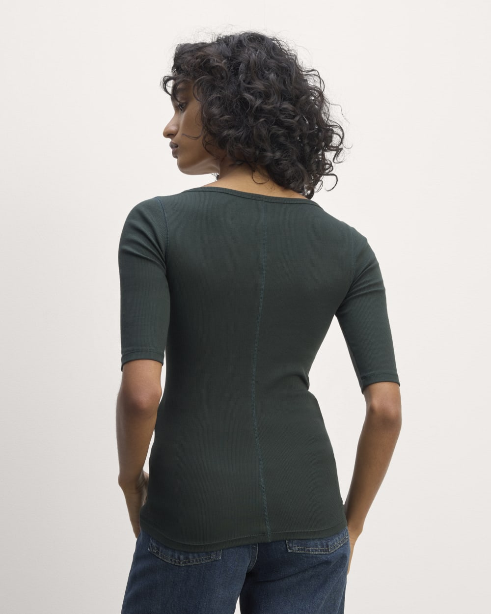 The Luxe Rib Scoop-Neck Tee in Scarab — detail view