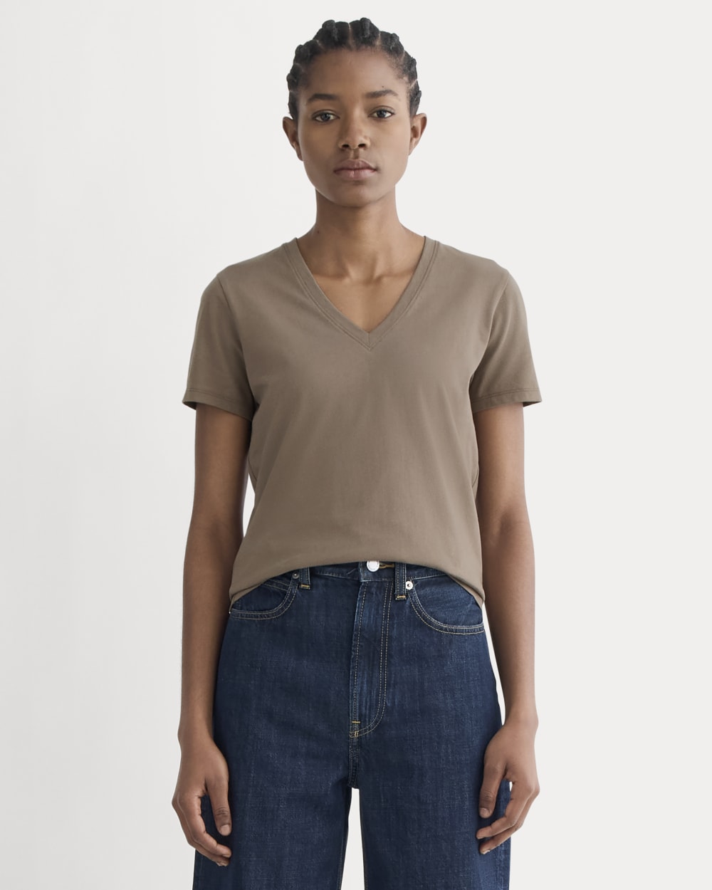 The Slim V-Neck Tee in Essential Cotton in Clay — front view