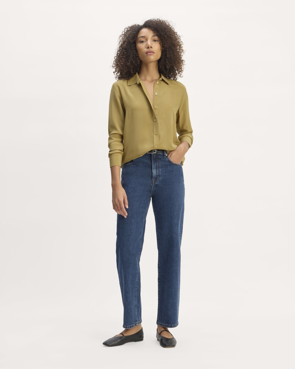 The Must-Have Shirt in Washable Silk in Fennel Seed — detail view