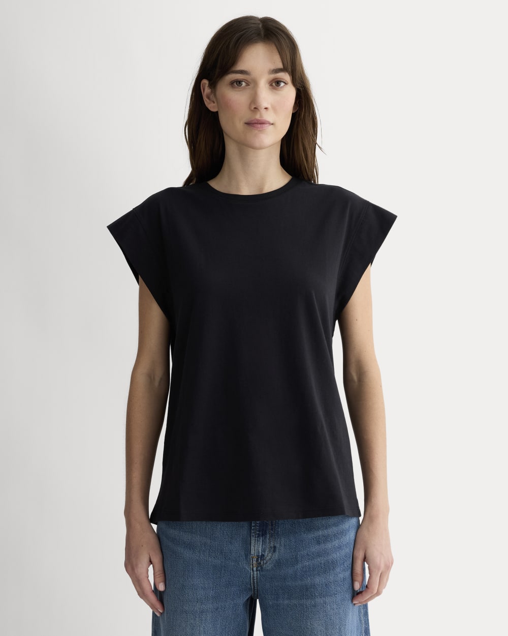 The Muscle Tee in Essential Cotton in Black — front view