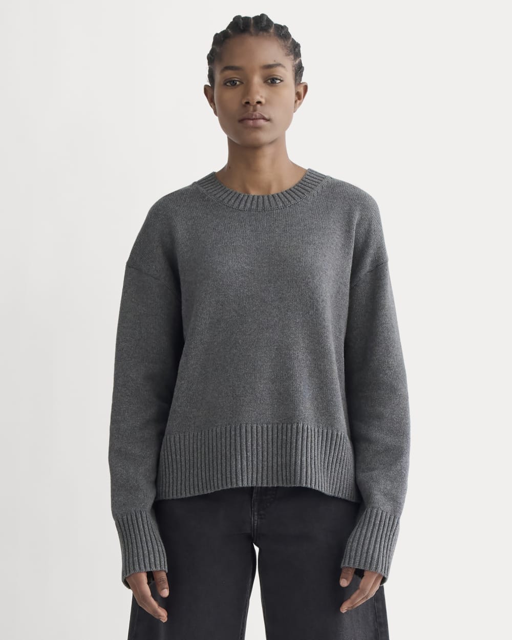 The Boxy Sweater in Everyday Cotton in Heathered Charcoal — detail view