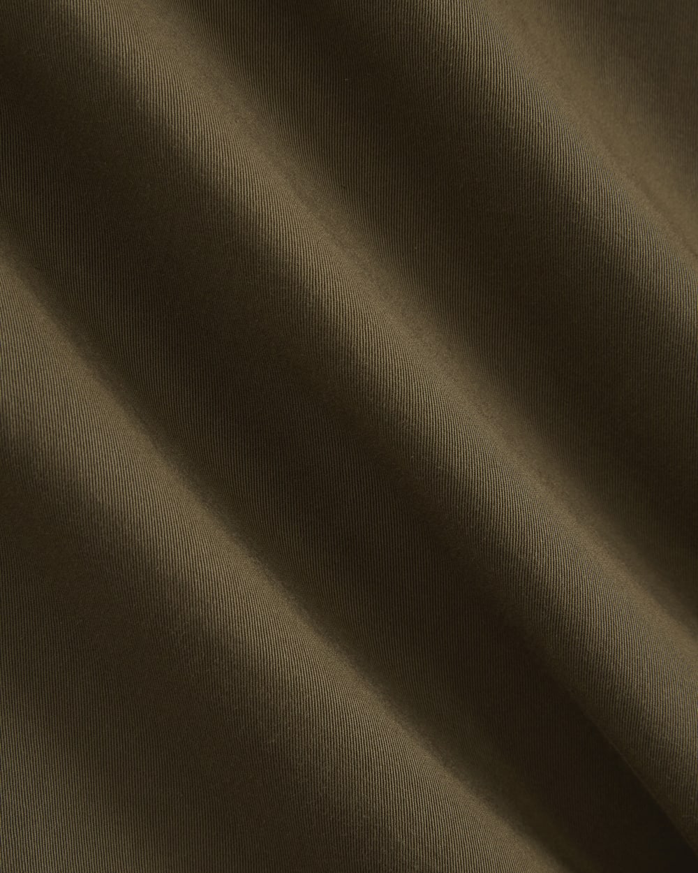 Easy Long Short in Olive — detail view