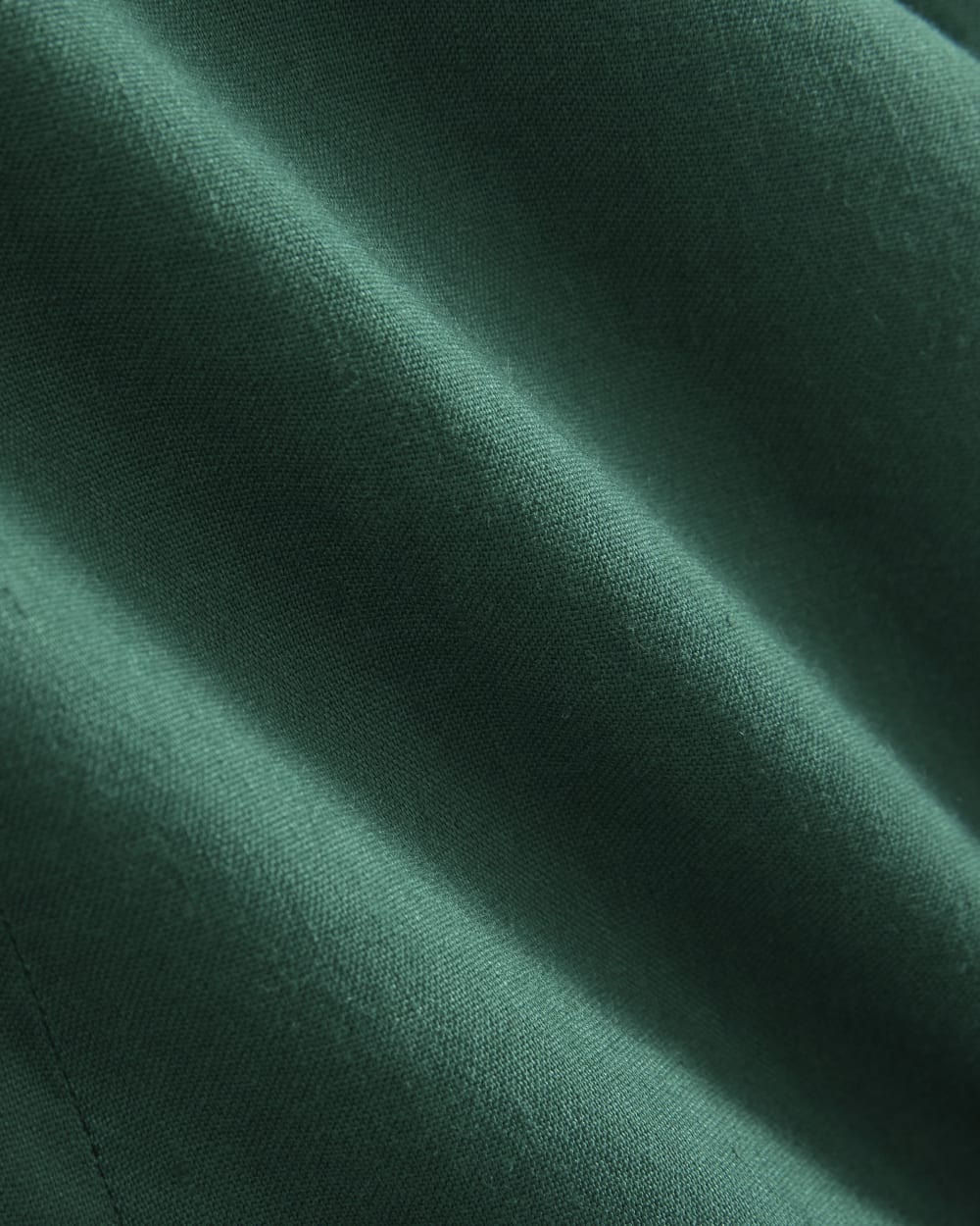 Tie-Neck Dress in Stretch Linen in Evergreen — detail view