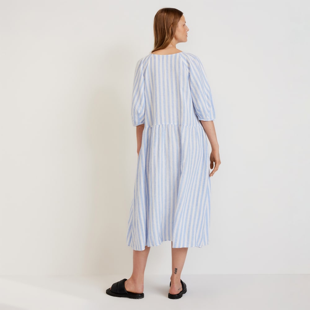 The Linen Oversized Puff-Sleeve Dress in Blue / White — detail view