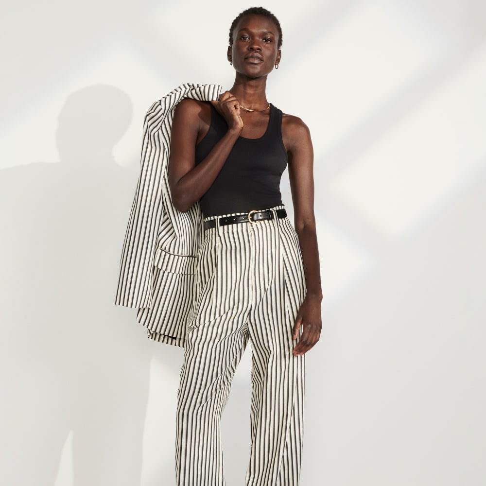 The Draper Pleated Pant in Buttersmooth in Ombre Stripe — detail view