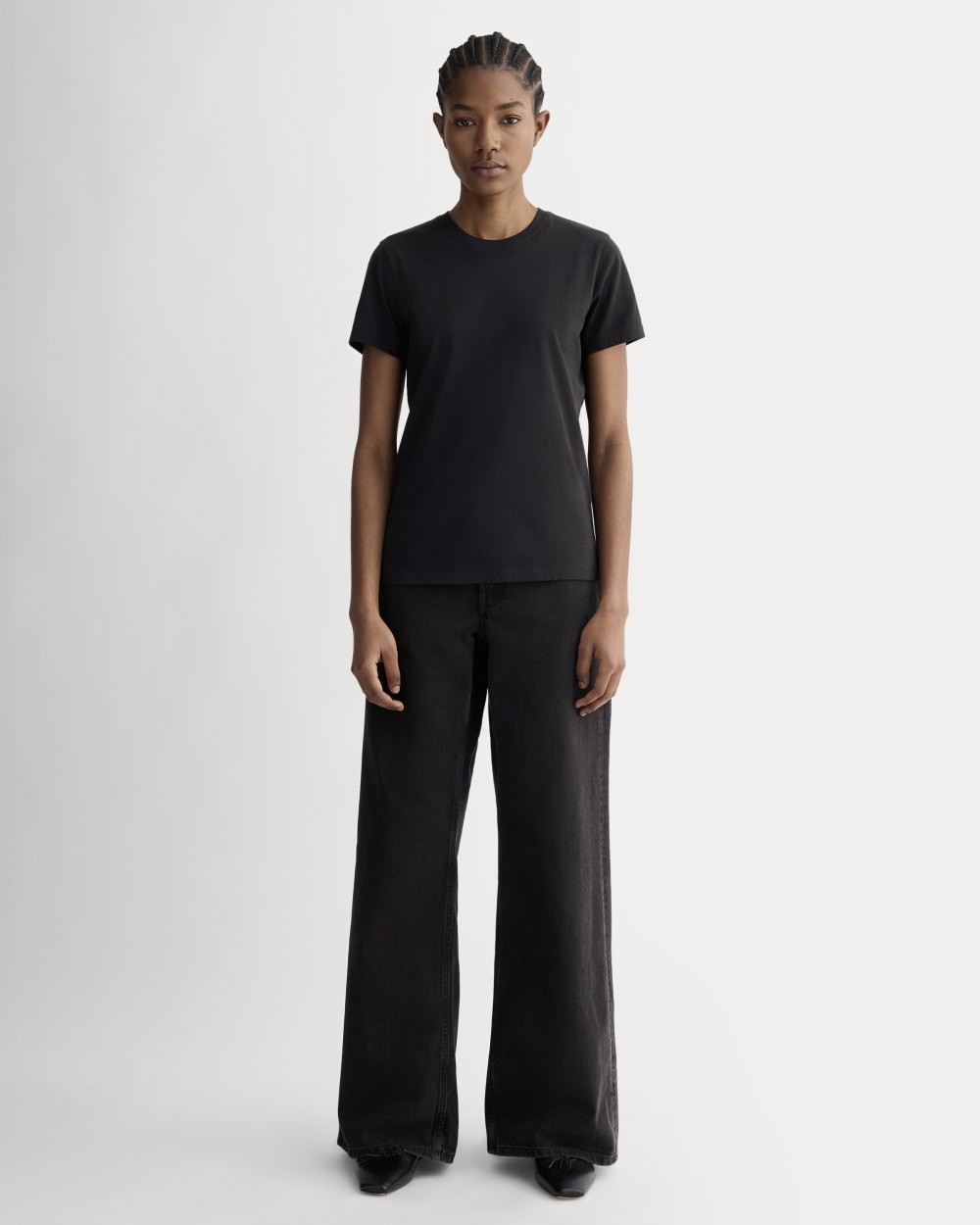 The Slim Crew in Essential Cotton in Black — detail view