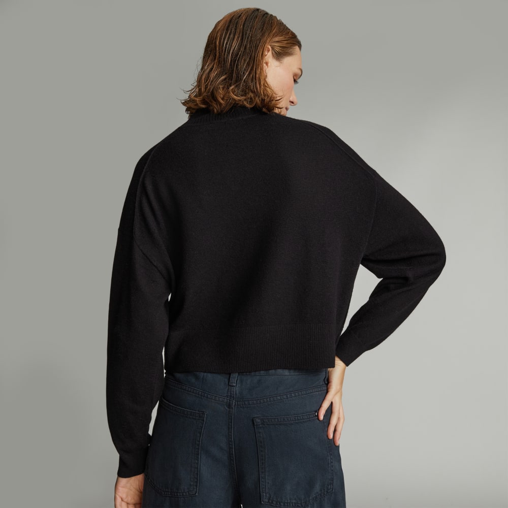 The Luxe Merino Turtleneck in Black — detail view