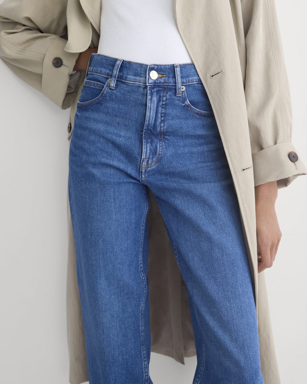 The Way-High® Jean 2.0 in Medium Indigo — detail view