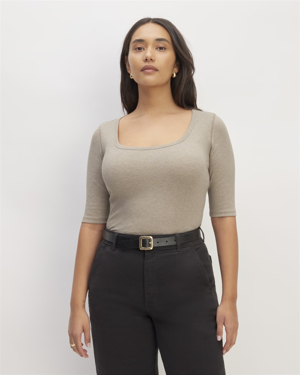 The Luxe Rib Scoop-Neck Tee in Heathered Tan — front view