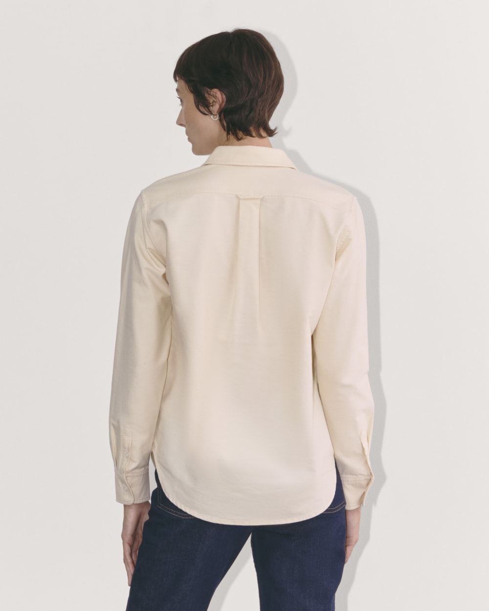 The Must-Have Oxford Shirt in Whisper Pink — detail view